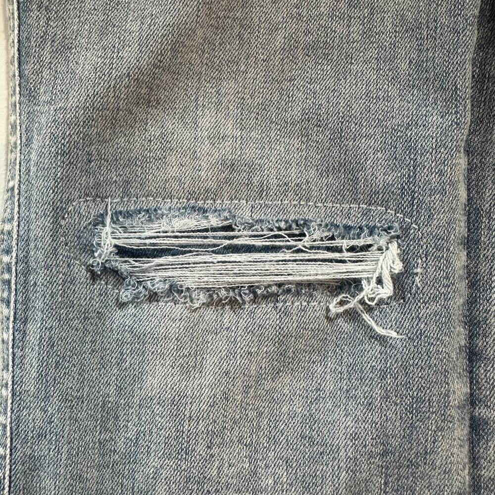 Chico’s DefineMe Denim Straight Leg Ankle Jeans Size 2R Light Wash Distress‎ - Picture 4 of 8